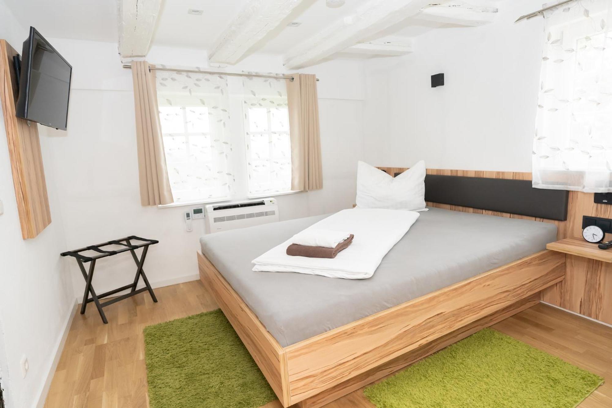 Hotel Garni Burg Waldenstein Rudersberg Екстер'єр фото
